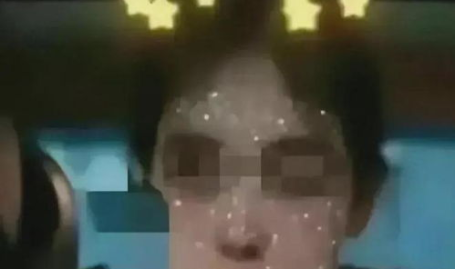 网红吃瓜糗事视频,网络红人背后的尴尬瞬间